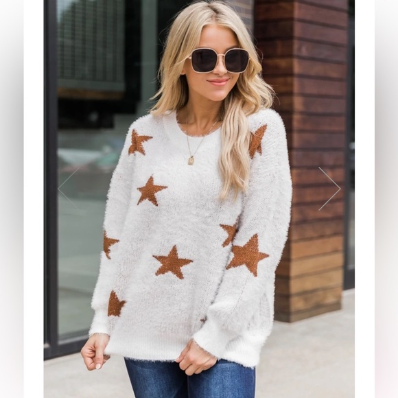 Pink Lily Sweaters - Pink Lily Cream Sweater with Brown Stars Size Medium